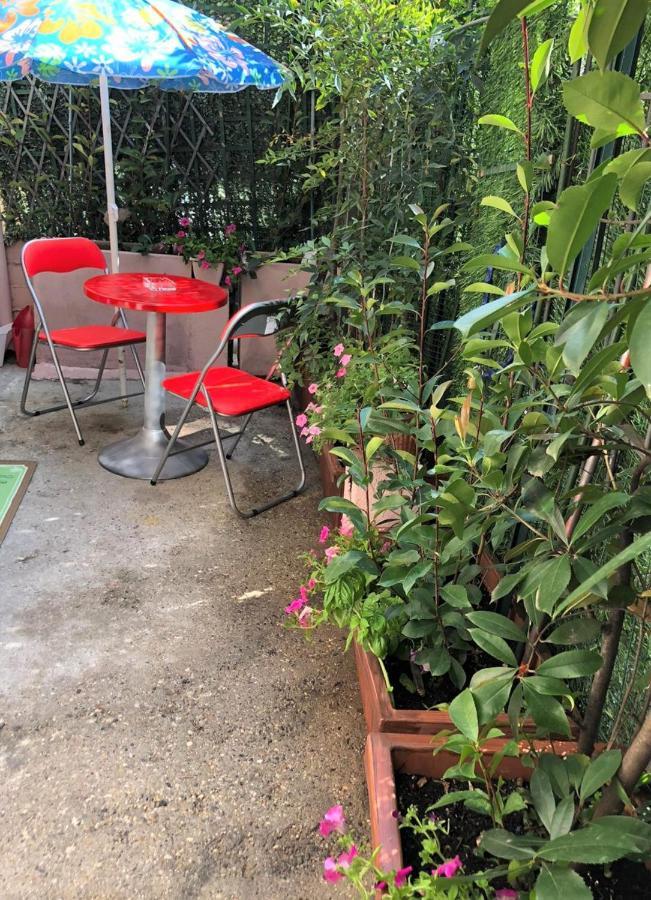 Oasi Di Paradiso - Comfy Private Apartment On Ground Floor With Terrace Ντεζεντσάνο ντελ Γκάρντα Εξωτερικό φωτογραφία